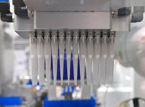 Sumitomo SHI Demag: Pipettenspitzengießen in Hochgeschwindigkeit