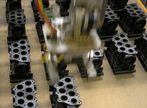 Weiss: Spritzgieß-Know-how für Automobilindustrie und Elektrotechnik