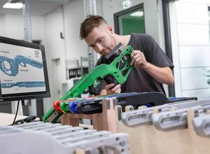 FKM Sintertechnik: Additiver Leichtbau für treffsicheren Wintersport