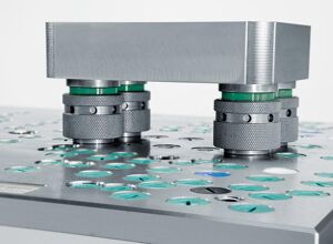 Meusburger: Multifunktionales Spannsystem