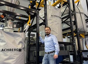 Achberg: Zwei Varianten der BigBag-Entleerung