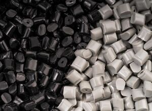 Albis: Vertrieb von PC-Rezyklaten