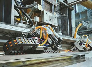 Reifenhäuser: Automatische Düseneinstellung