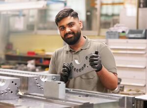 Desma: Umfangreicher Formen- und Kaltkanalbau