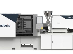 PlastiVation: Schlüsselfertige Produktionszelle