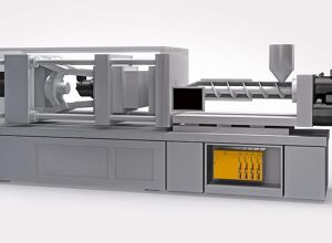 Baumüller: Energieeffizienter Antrieb für Spritzgießmaschinen