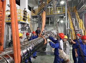 BB Engineering: Erste 360-mm-PET-Einschneckenextruder
