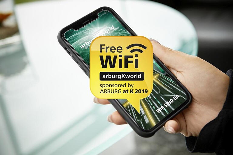 Auf der K 2019 immer online: Arburg sponsert kostenloses Besucher-WiFi „arburgXworld“. (Foto: Arburg)