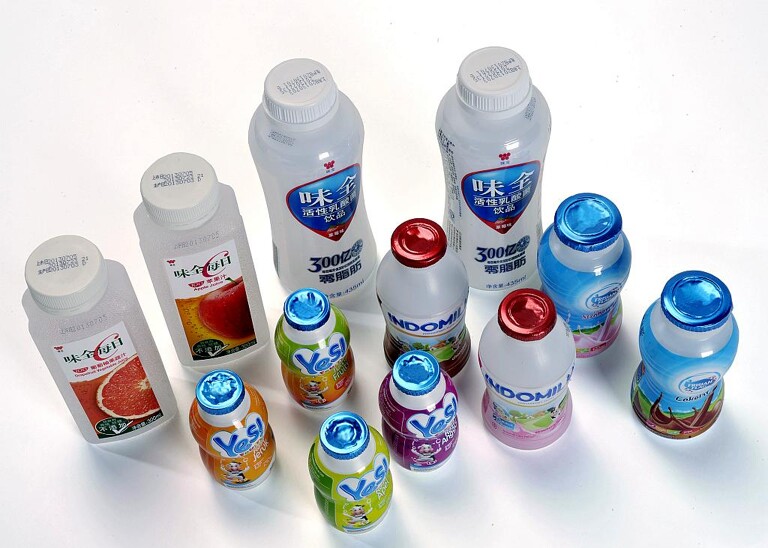 Auf der Interpack stets ein Thema: Design und Funktion von Trink- und Milchverpackungen. (Foto: Bekum)