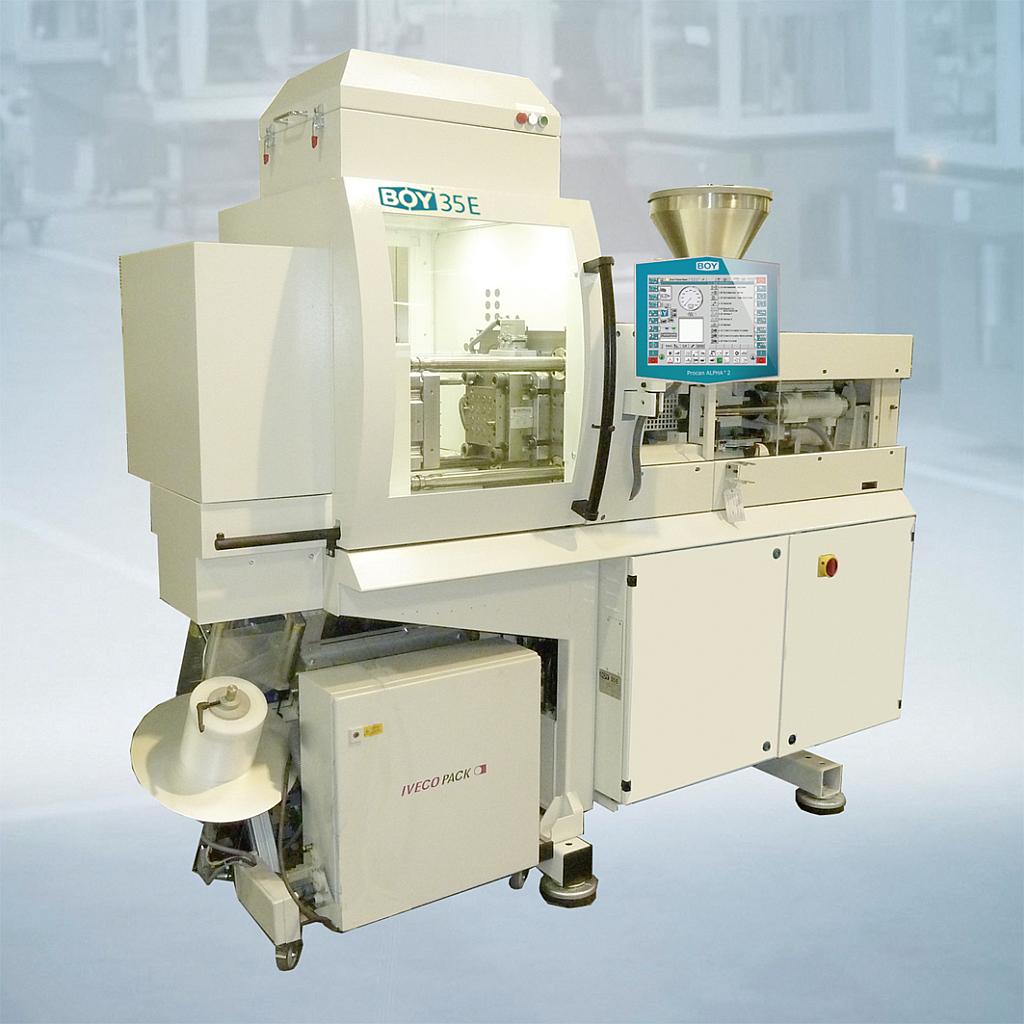 Der Spritzgießautomat Boy 35 E in Reinraumausstattung. (Foto: Dr. Boy)