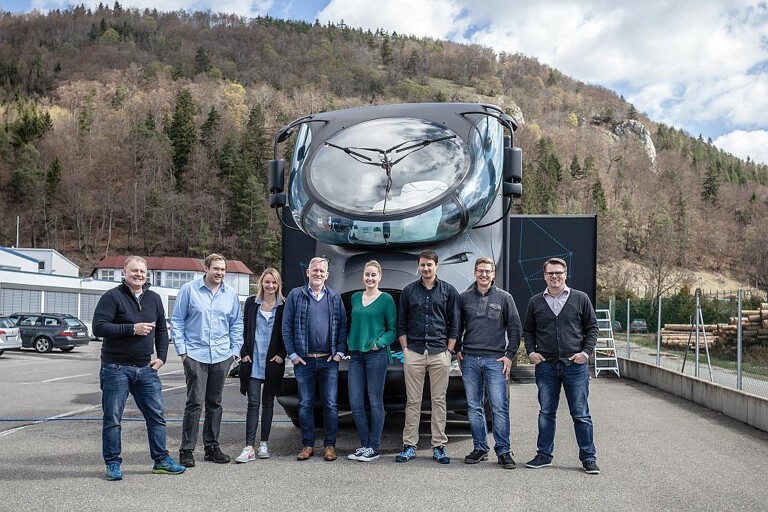 Zum Finale der Desma Inspiration Tour 2016 wird der Roadshow-Truck im Colani-Design auch zur K nach Düsseldorf kommen. (Foto: Desma)