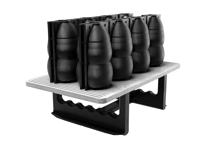 3D-gedruckte Flaschenformen unter Einsatz des neuen Materials xPEEK147-Black. (Foto: Henkel)