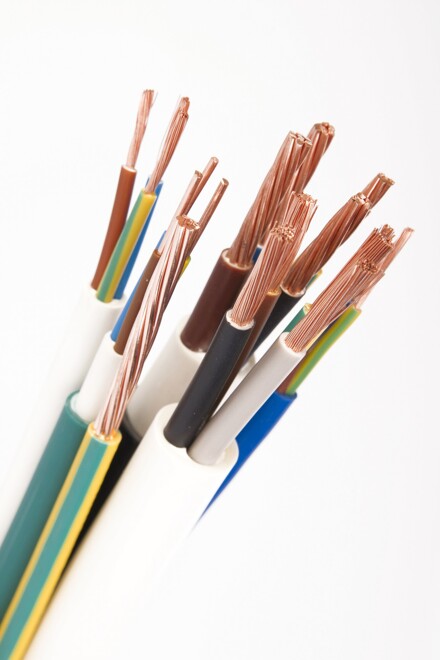 Die TPE-Produktreihe Dryflex Cable ist für Kabelummantelungen in der modernen Energie- und Telekommunikationsinfrastruktur geeignet. (Foto: Hexpol TPE)