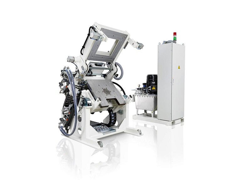 Der neue Lenkrad-Formenträger ist von 0 bis 90 Grad schwenkbar und damit individueller einstellbar. (Foto: Krauss Maffei)