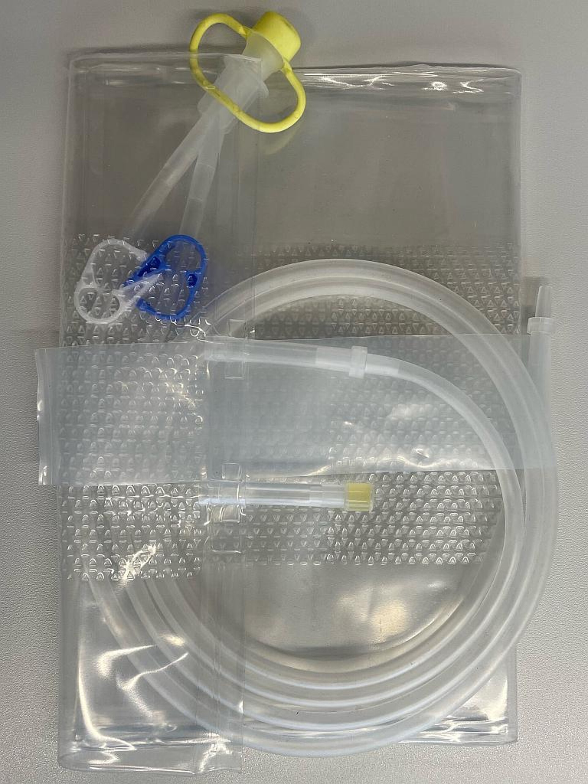 Das komplette Schlauchset für die Dialyse – automatisiert montiert und verpackt. (Foto: Knoll Feinmechanik)