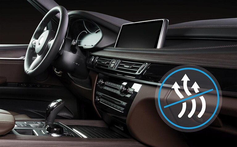 Für Automobilhersteller aber auch für Endkunden spielt das Thema Geruch im Fahrzeuginnenraum eine große Rolle. (Foto: Kraiburg TPE)
