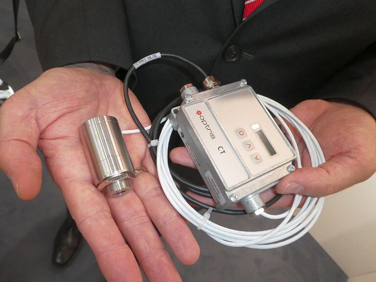 Es ist kleiner als ein Handteller: das Infrarot-Thermometer CT P3. (Foto: Optris)