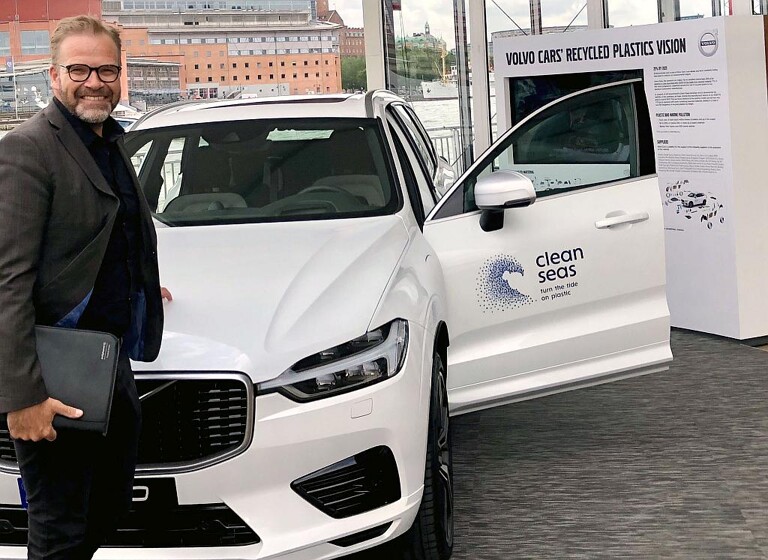 Produktmanager Fredrik Holst bei der Enthüllung des Concept Cars beim Volvo Ocean Race in Göteborg. (Foto: Polykemi)