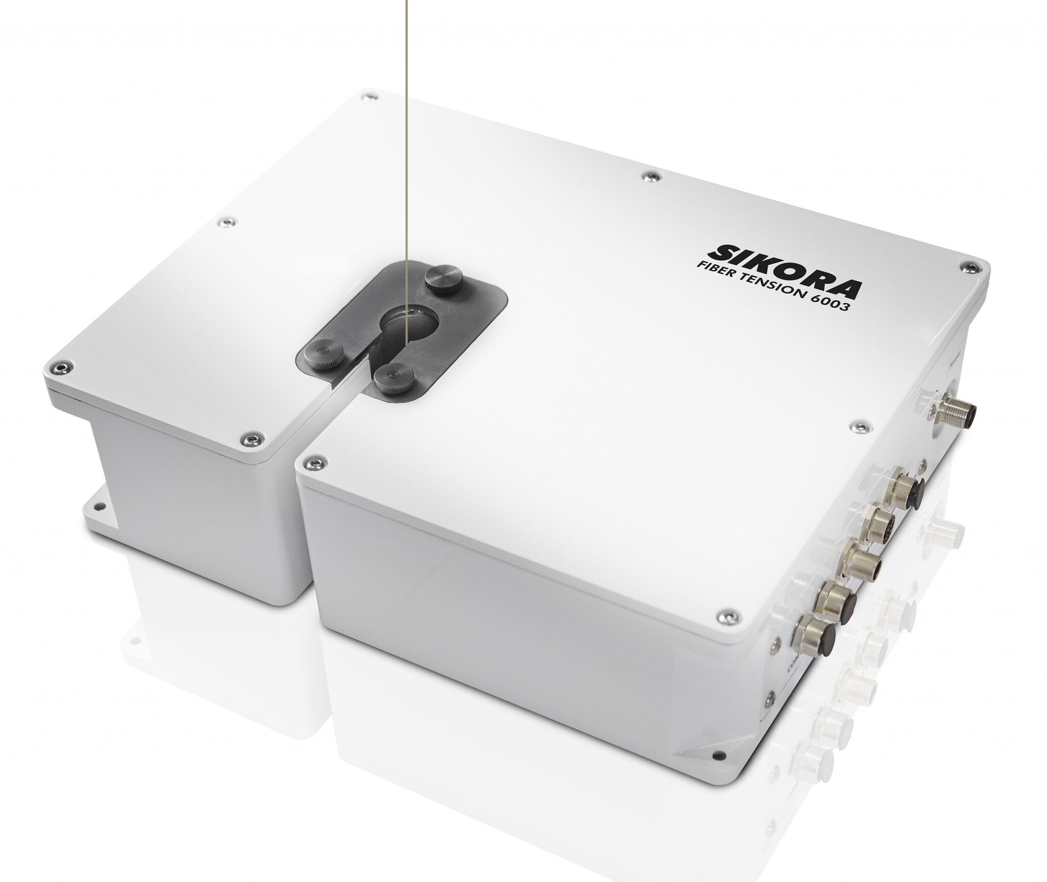Der neue Fiber Tension 6003 misst die Zugkraft von Glasfasern im Ziehturm. (Foto: Sikora)
