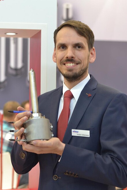 Die NI-Heißkanaldüse von Witosa besitzt einen integrierten Nadelverschluss und wurde mit neuester Kolbendichtungstechnik konzipiert. (Foto: K-AKTUELL)