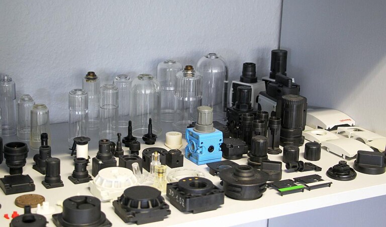 Typische, bei Ackermann hergestellte Kleinteile für den allgemeinen Maschinenbau. (Foto: Wittmann)