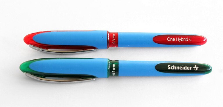 Für die neue Tintenschreiber-Serie One kommen im 2K-Spritzgießverfahren zwei Blueflow-Düsentypen zum Einsatz. (Foto: Schneider)