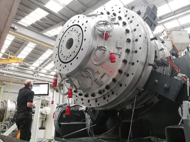 Die FDC-Technologie bietet einen schnellen Dimensionswechsel bei der Rohrherstellung. (Foto: battenfeld-cincinnati)