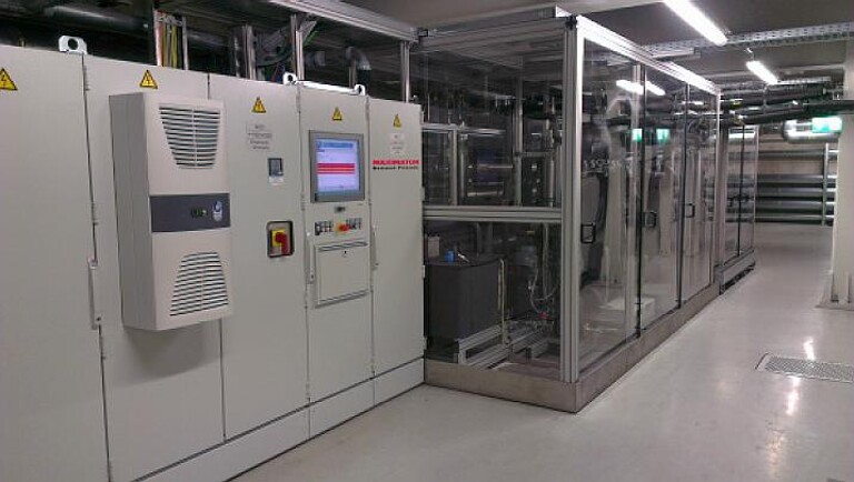 Maximator adaptierte eine Wasserinnendrucktechnik-Anlage für Strukturbauteile aus Faserkunststoffverbund im BMW Group Werk Landshut. (Foto: Maximator)