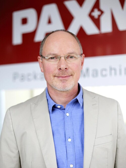 Roland A. Schierle, CEO und Inhaber von Paxmatic: „Gemeinsam mit Telsonic haben wir eine für unsere Schlauchbeutelmaschinen maßgeschneiderte Ultraschalleinheit entwickelt.“ (Foto: Paxmatic)