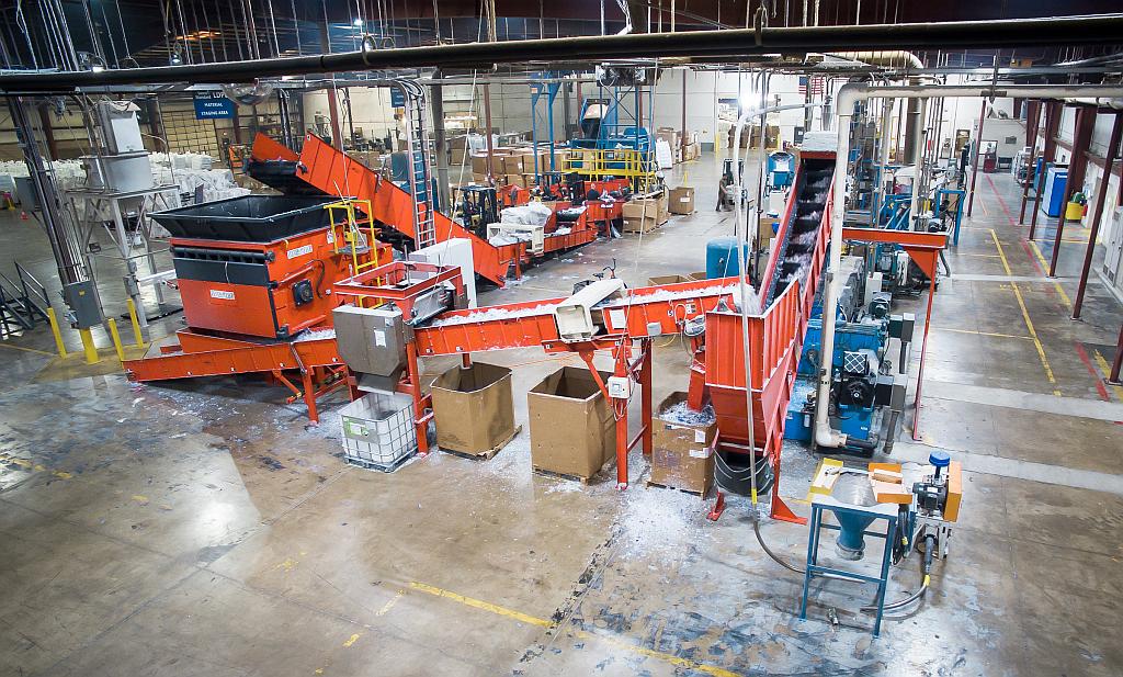 Zur Zerkleinerung der Kunststoffabfälle kommen Shredder von Weima zum Einsatz. (Foto: Weima)