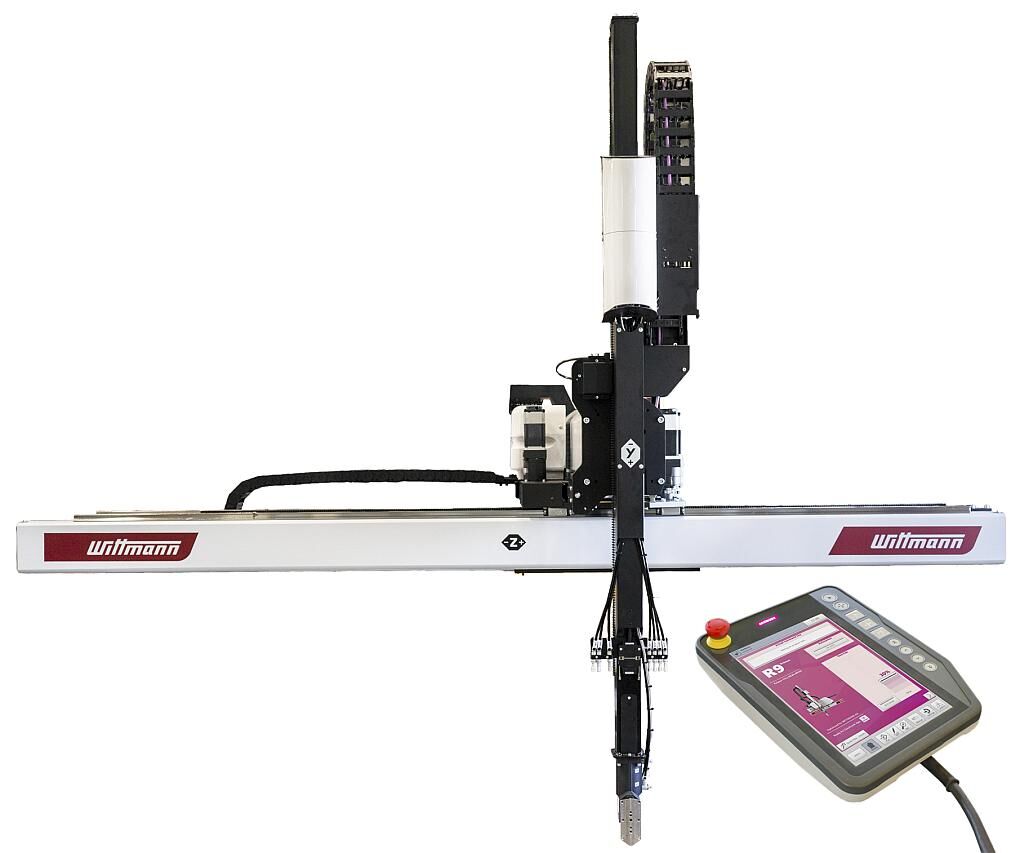 Primus 128 Roboter mit Wittmann R9 TeachBox und Primus Softwarepaket. (Foto: Wittmann)