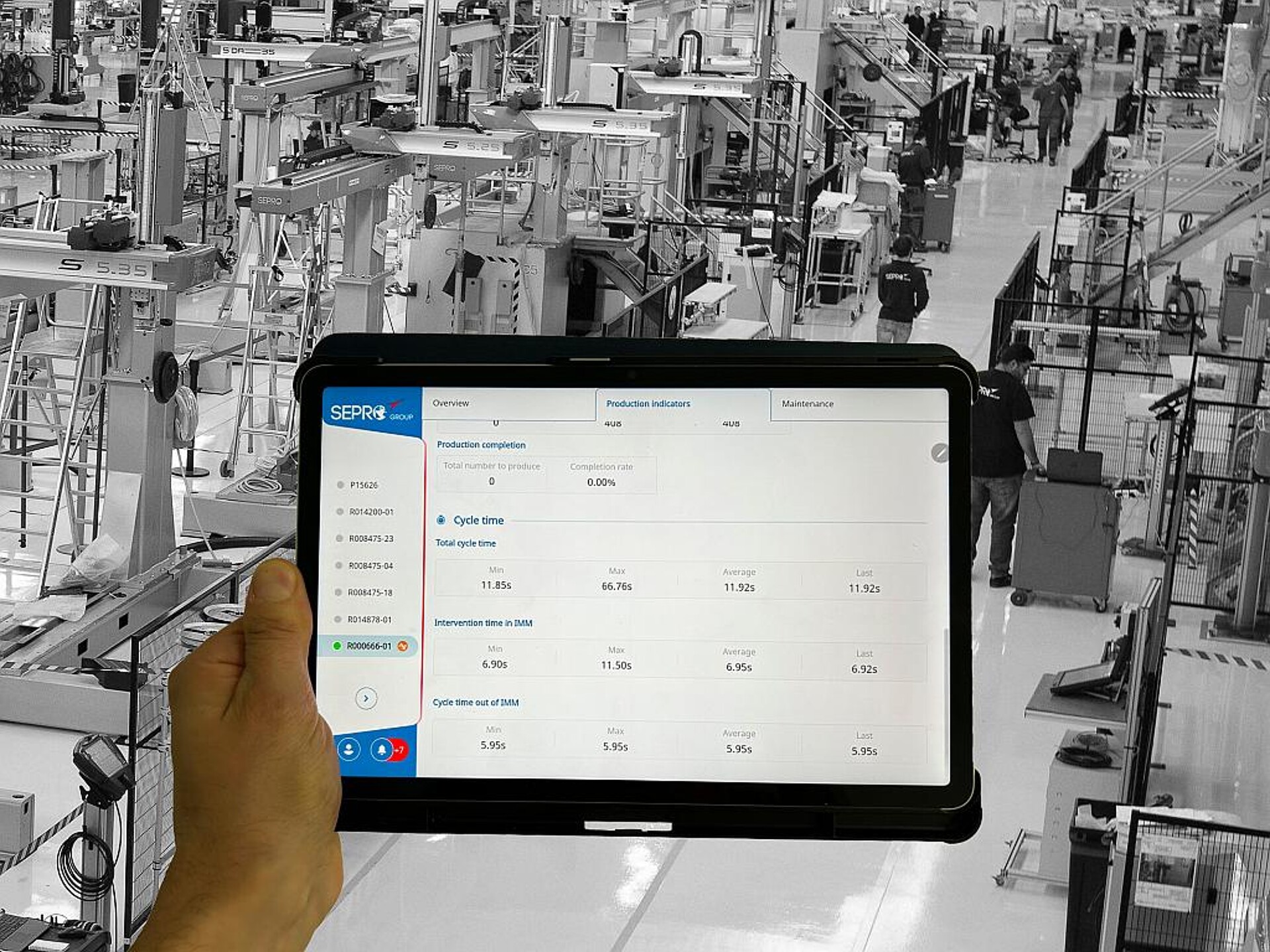 Das neue Sepro Connect Dashboard sammelt kontinuierlich Daten von allen Geräten in automatisierten Kunststoff-Spritzgießzellen. (Foto: Sepro)