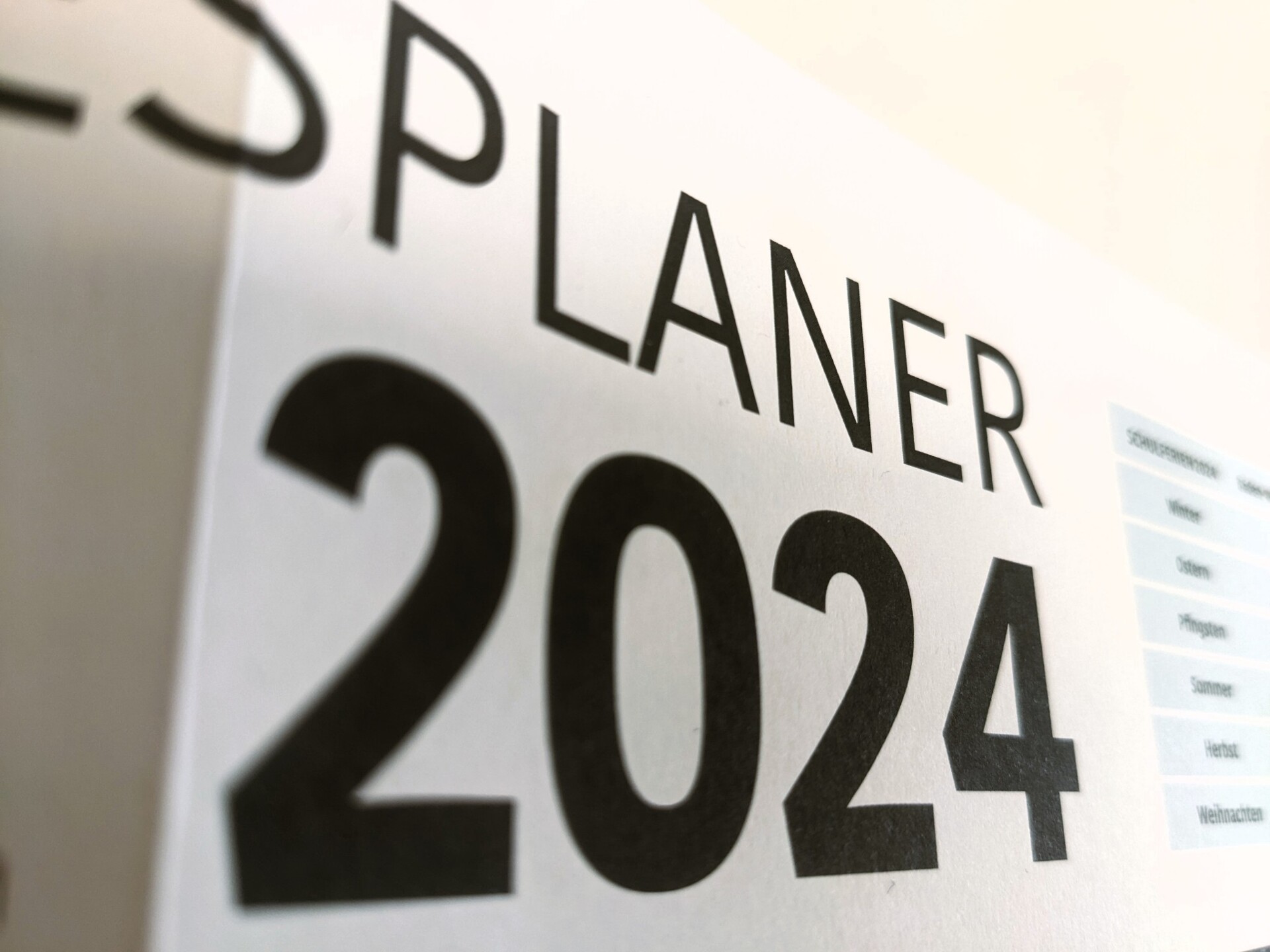 Auch 2024 gilt: Planung ist das halbe Leben (Foto: KI)