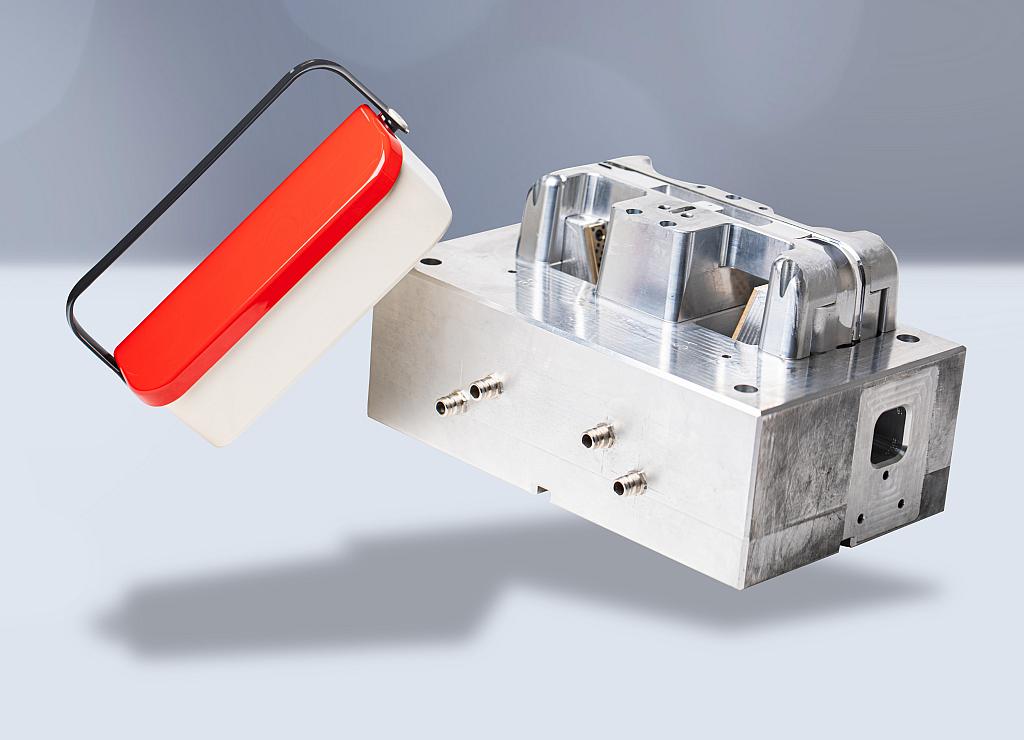 Die „Box for you“ mit dem Aluminium-Werkzeug. (Foto: Barlog Plastics)