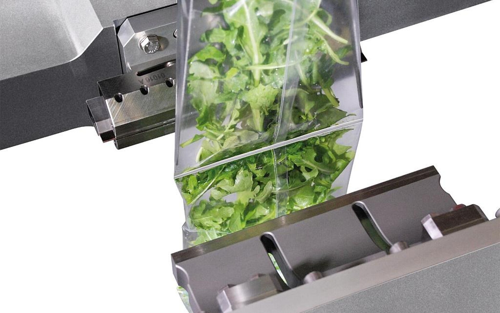 Verpackungen, wie etwa für frisch geschnittenen Salat, werden schon heute häufig aus Monomaterialien hergestellt. (Foto: Herrmann Ultraschalltechnik)