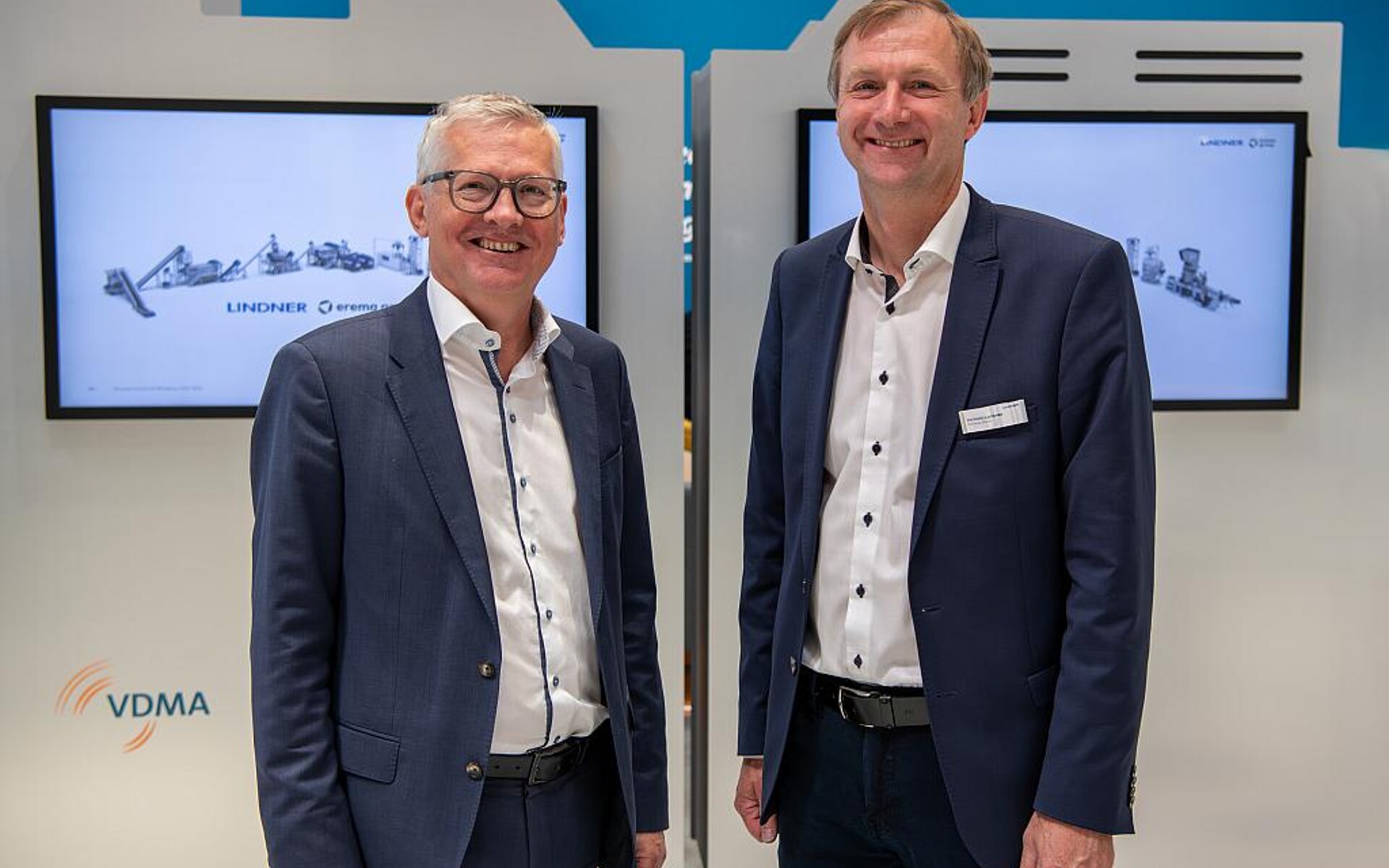 Bei einem gemeinsamen Vortrag auf der IFAT in München präsentierten Michael Lackner (r.) und Manfred Hackl (l.) die ersten Ergebnisse des Joint-Ventures. (Foto: Lindner)