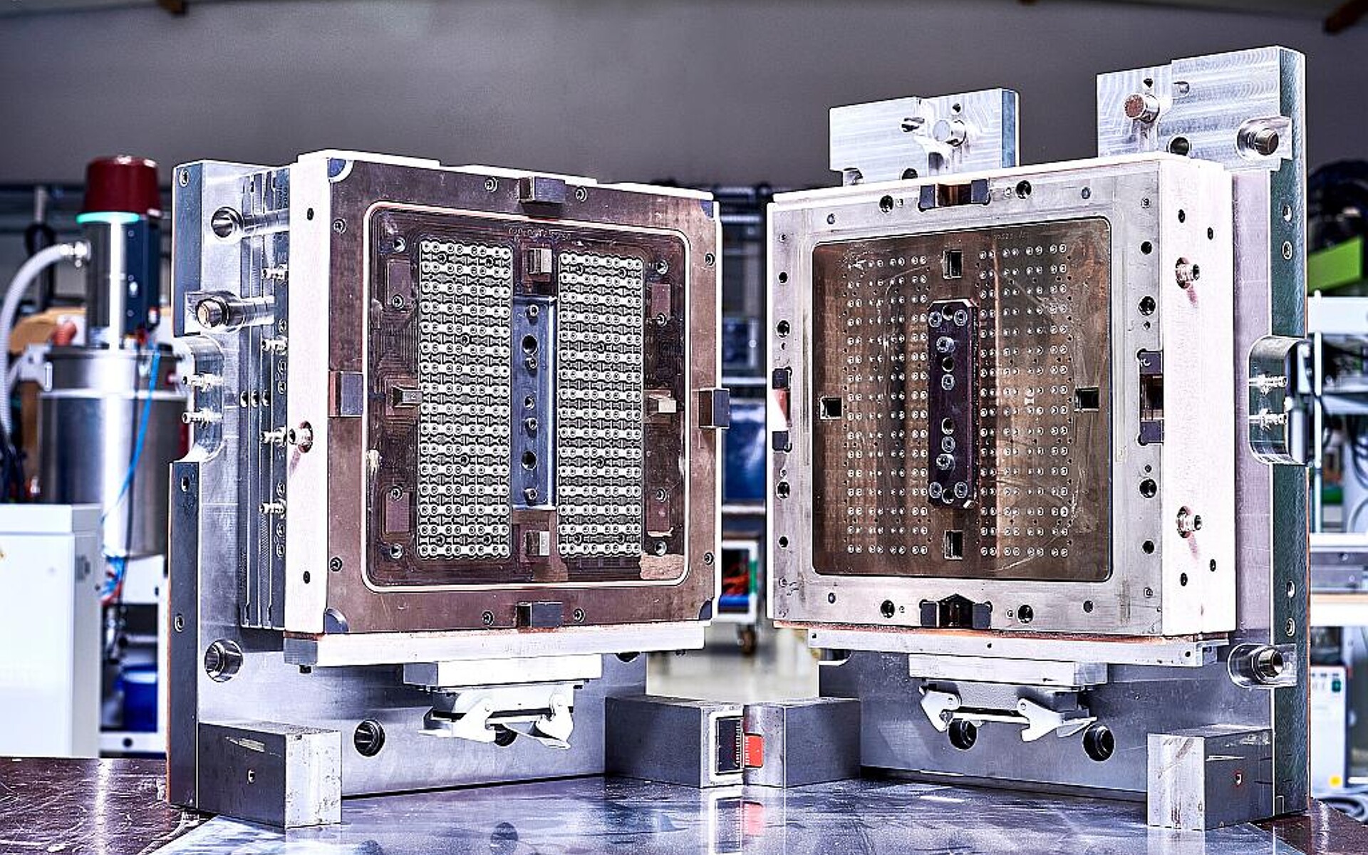 Die 256 Kavitäten sind in einem kompakten Werkzeug untergebracht. (Foto: Rico)