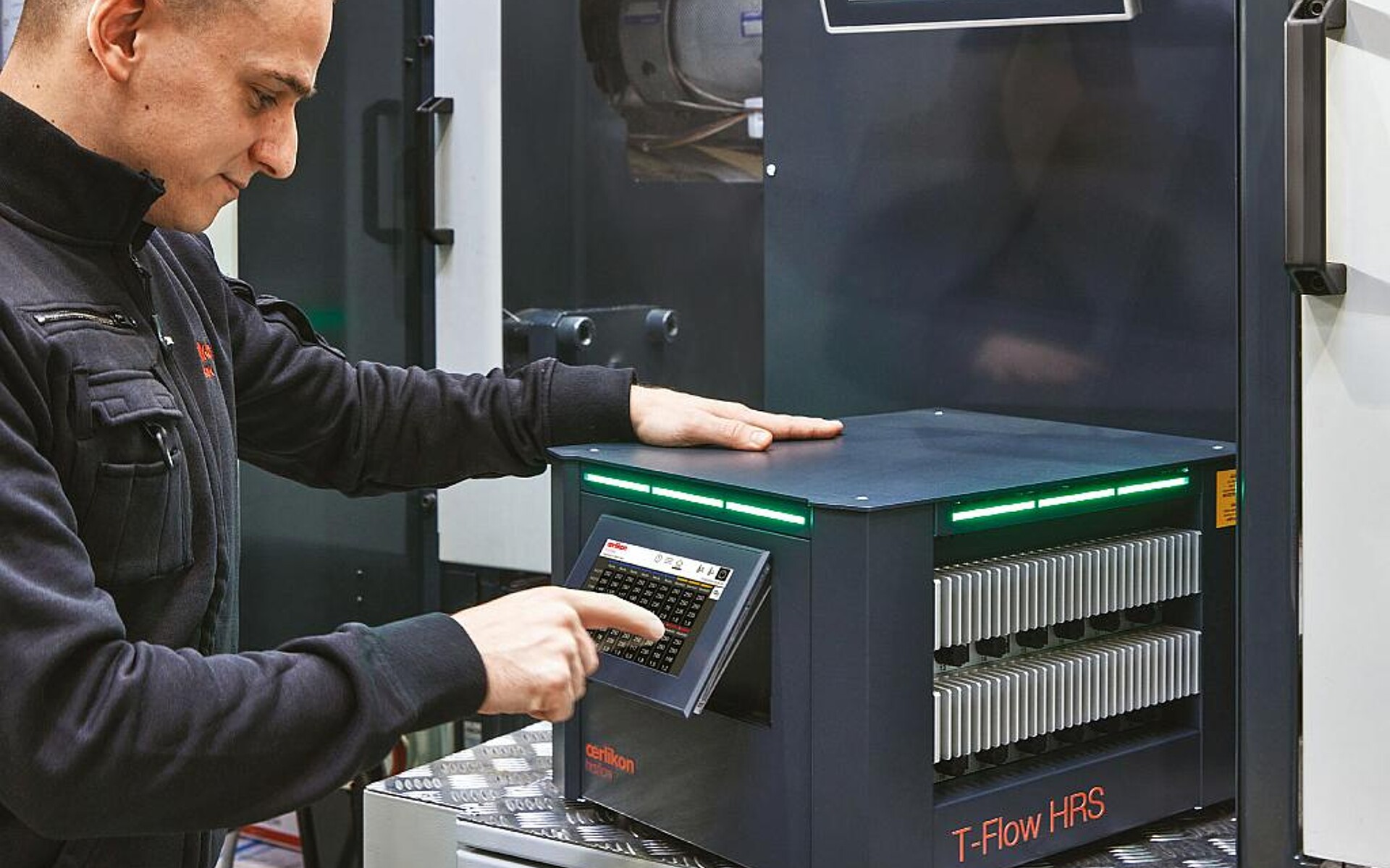 Die neuen T-Flow HRS Control Units tragen zu einer präzisen Temperaturregelung beim Heißkanal-Spritzgießen bei. (Foto: Oerlikon HRSflow)