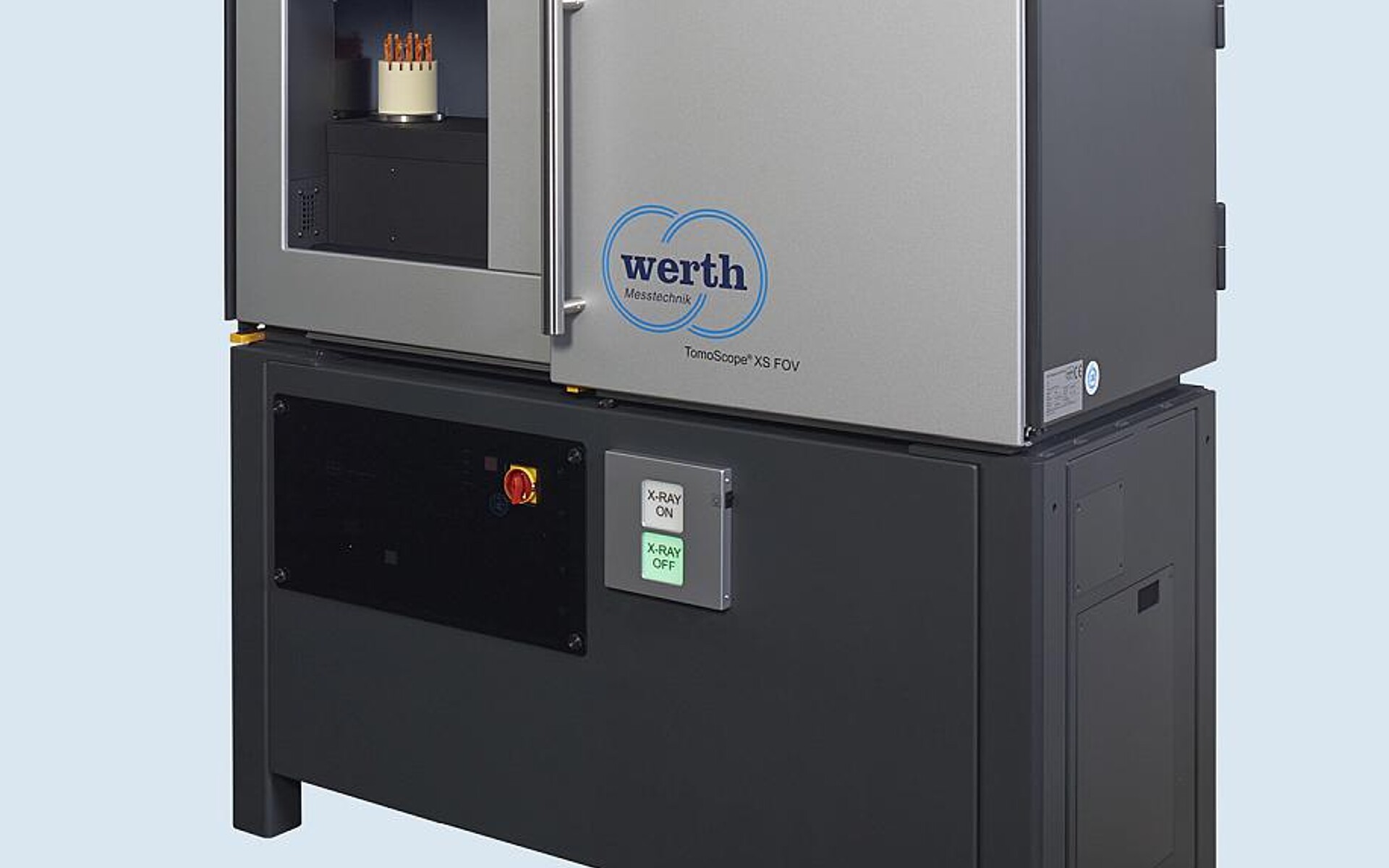 Mit einem Im-Bild-Messbereich von knapp 120 mm, dem optionalen 6-Megapixel-Detektor und dem schnellen OnTheFly-Betrieb eignet sich das TomoScope XS FOV für fertigungsnahe Messungen von Kunststoffteilen. (Foto: Werth Messtechnik)