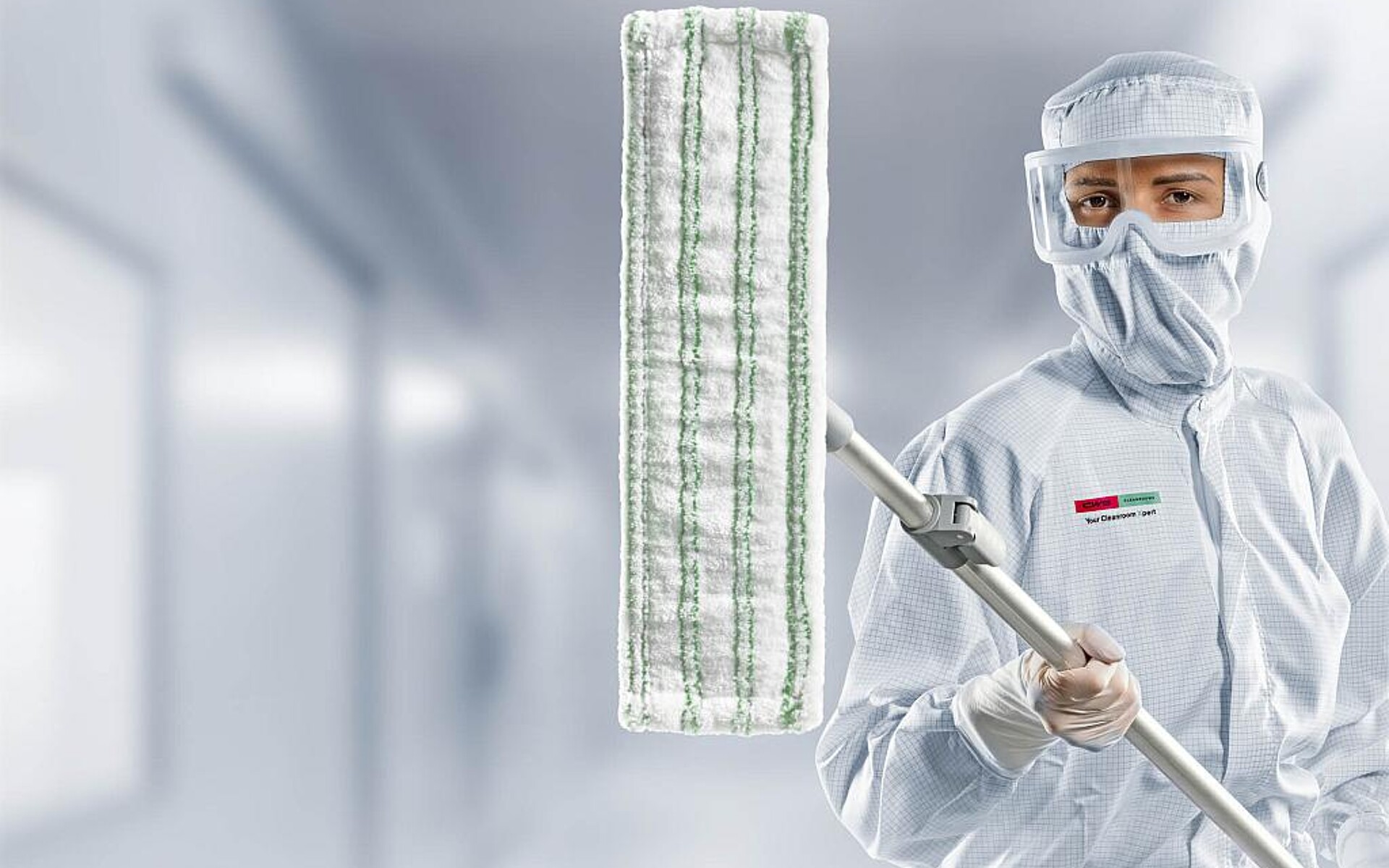 Um einen Reinraum für sterile oder staubfreie Prozesse vorzubereiten, lässt man am besten Experten ran. (Foto: CWS Cleanrooms)
