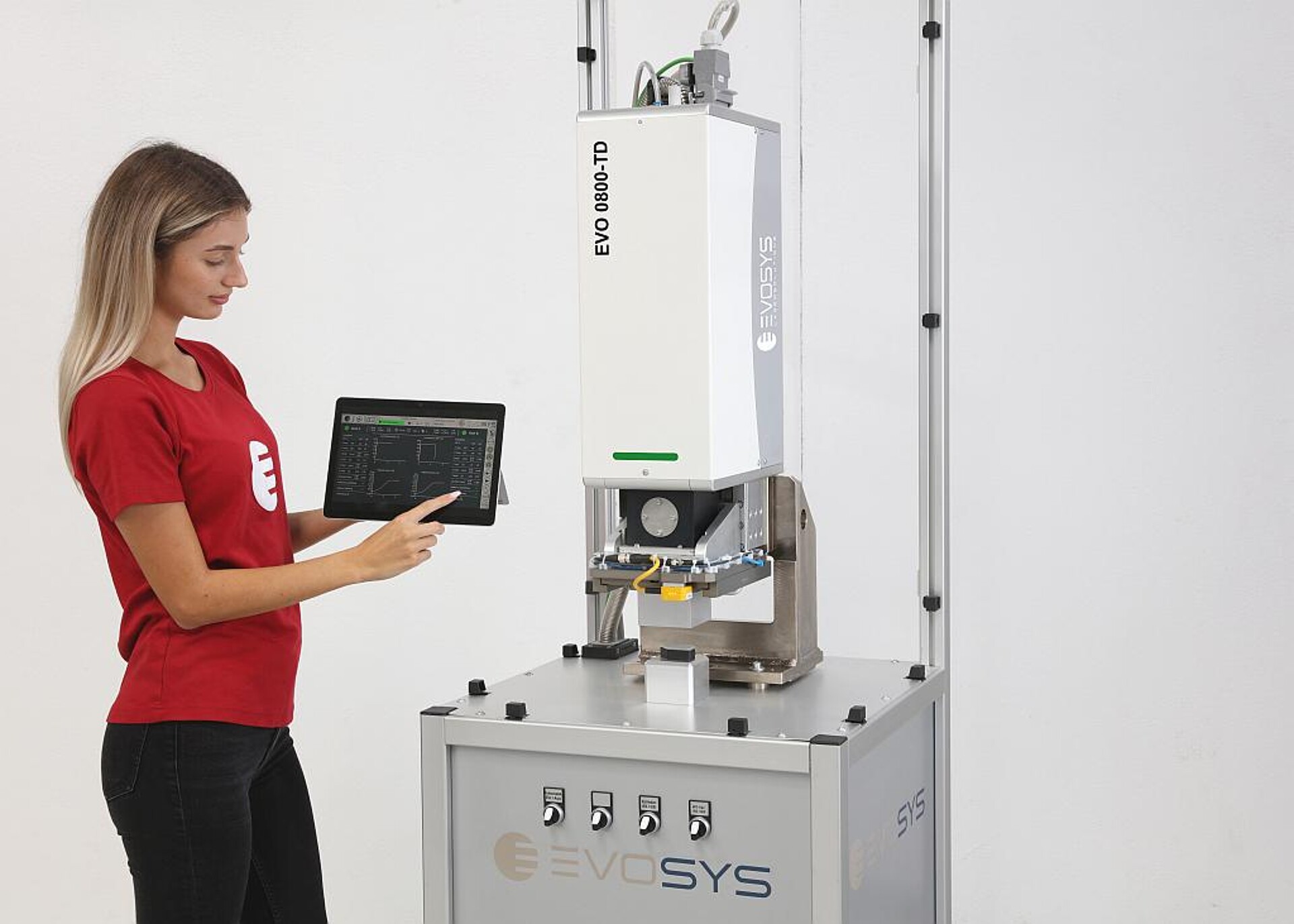 Das flexibel integrierbare Prozessmodul EVO 0800-TD passt durch das schlanke Design in viele Produktionsumgebungen. (Foto: Evosys)