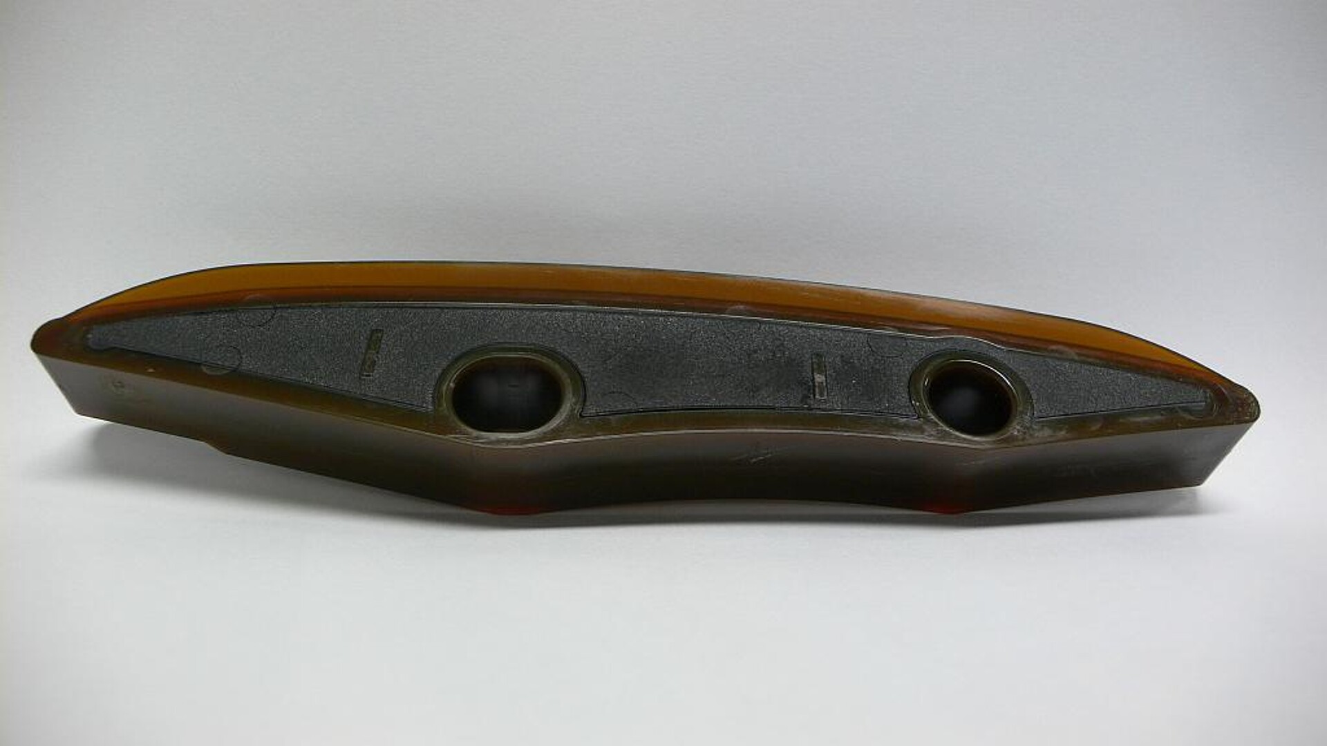 2K-Kettenspanner mit angespritztem schwingungsdämpfendem TPE. (Foto: Weiss)