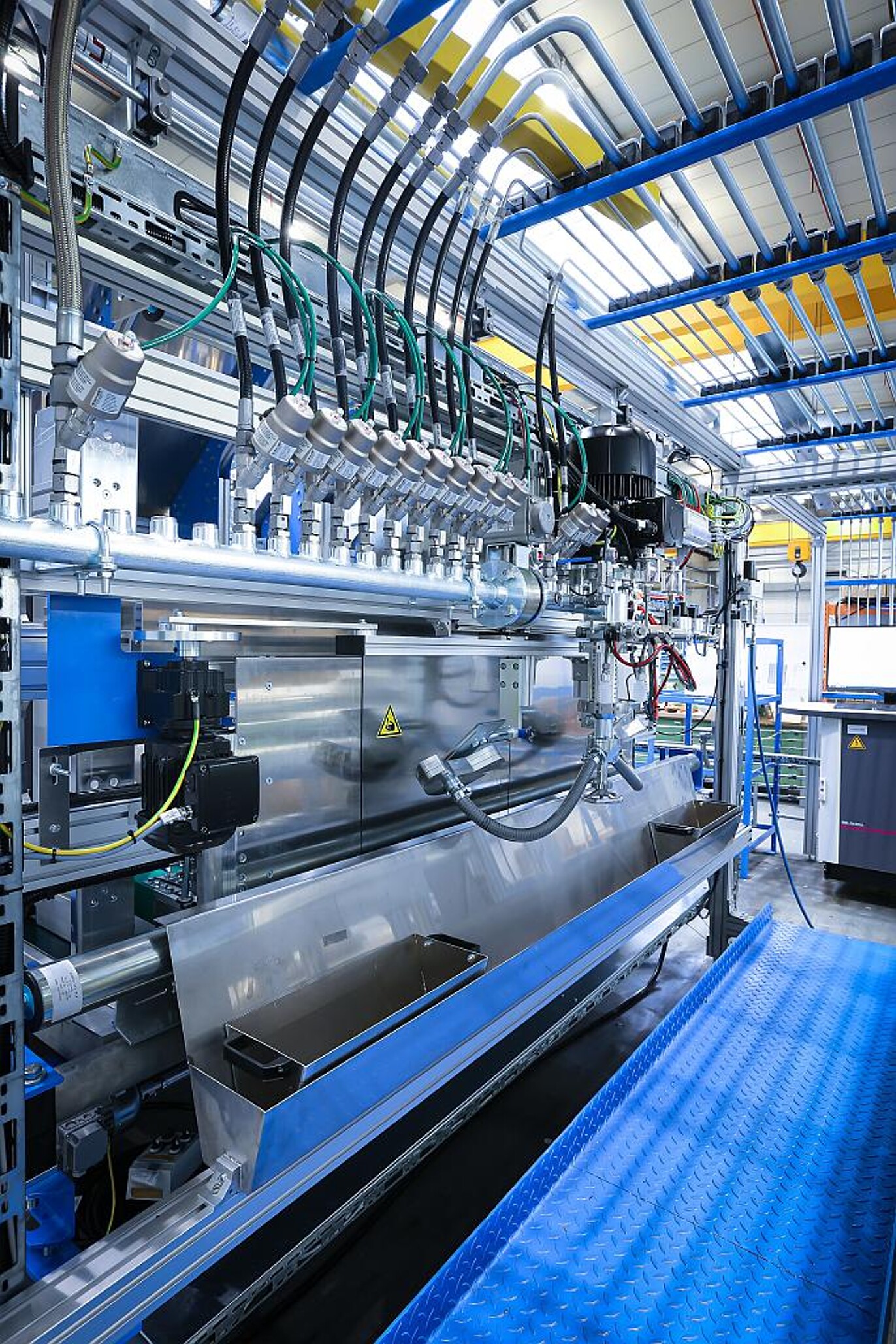 Die J-Pipe-Eintragszone sorgt für hohe Schaumqualität mit durchgehend homogener Zellstruktur. (Foto: Hennecke)