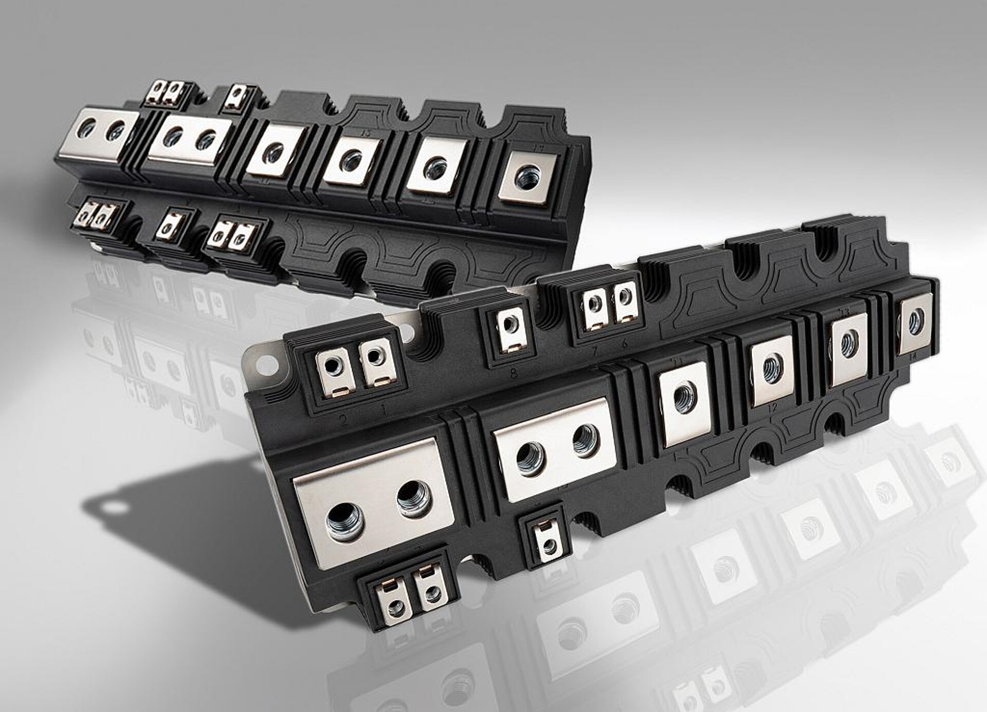Semikron Danfoss verwendet das PPA Ultramid Advanced N3U41 G6 für das Gehäuse seines Semitrans 10 IGBT, der in Wechselrichtern von Photovoltaik- und Windkraftanlagen verbaut wird. (Foto: BASF)