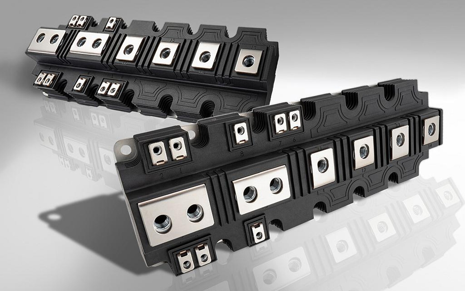 Semikron Danfoss verwendet das PPA Ultramid Advanced N3U41 G6 für das Gehäuse seines Semitrans 10 IGBT, der in Wechselrichtern von Photovoltaik- und Windkraftanlagen verbaut wird. (Foto: BASF)