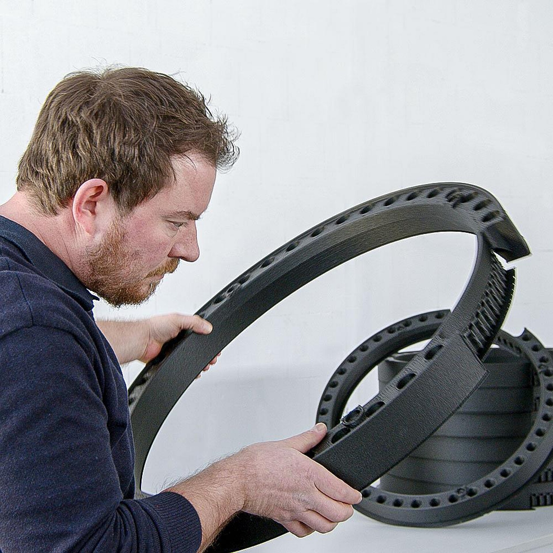 Additiv gefertigte Kunststoff-Lackierschablonen. (Foto: C.F. Maier)