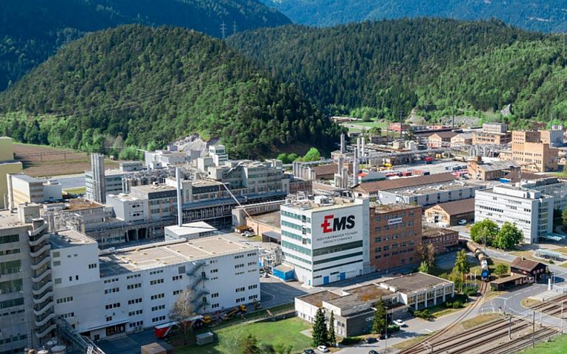 Hauptsitz von Ems-Chemie in Domat/Ems (Schweiz). (Foto: Ems-Chemie)