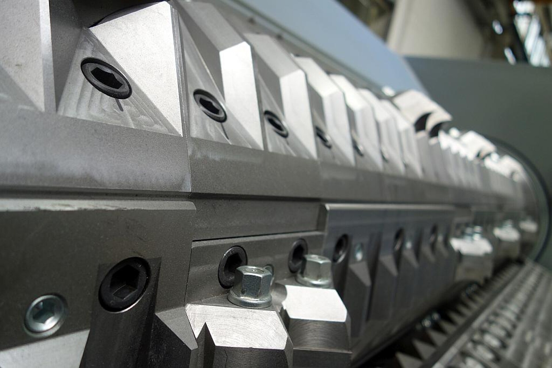 Rotor eines Einwellenshredders 60/210 mit aufgeschraubten Messerkassetten. (Foto: Herbold Meckesheim)