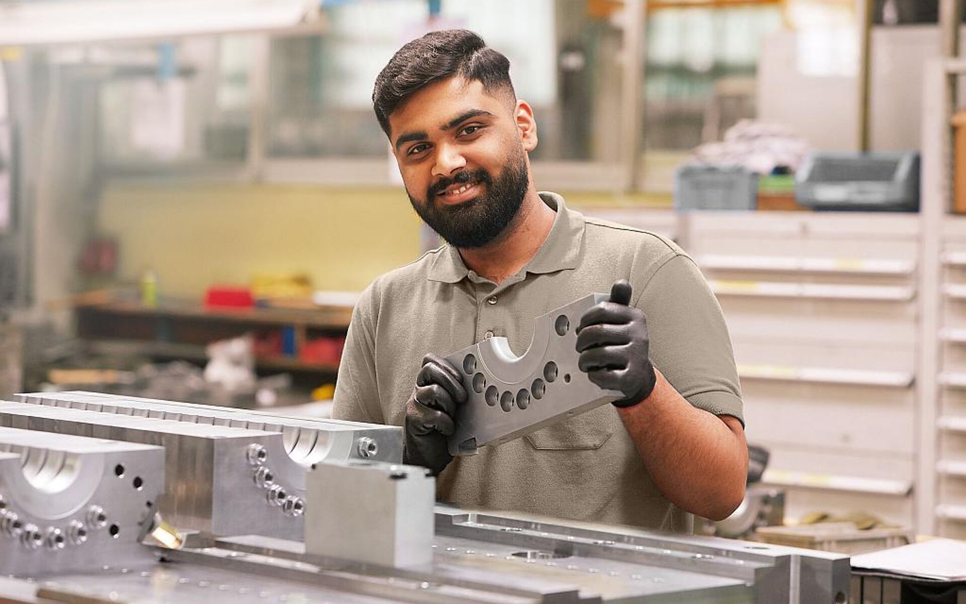 Formen und Kaltkanalsysteme werden an vier internationalen Standorten produktionsreif von erfahrenen Anwendungstechnikern optimiert. (Foto: Desma)
