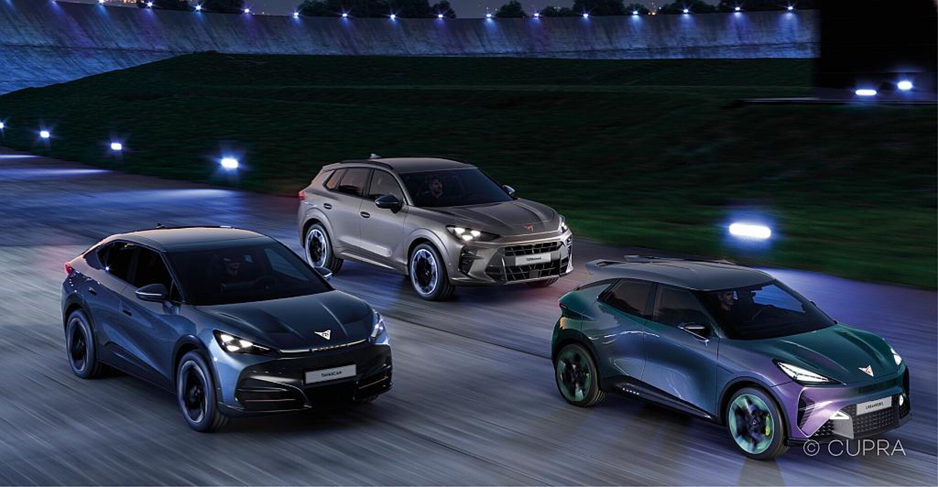 Der Cupra Tavascan ist eines der ersten Fahrzeugmodelle in Europa mit einem beleuchteten Emblem an der Front. (Foto: Cupra)